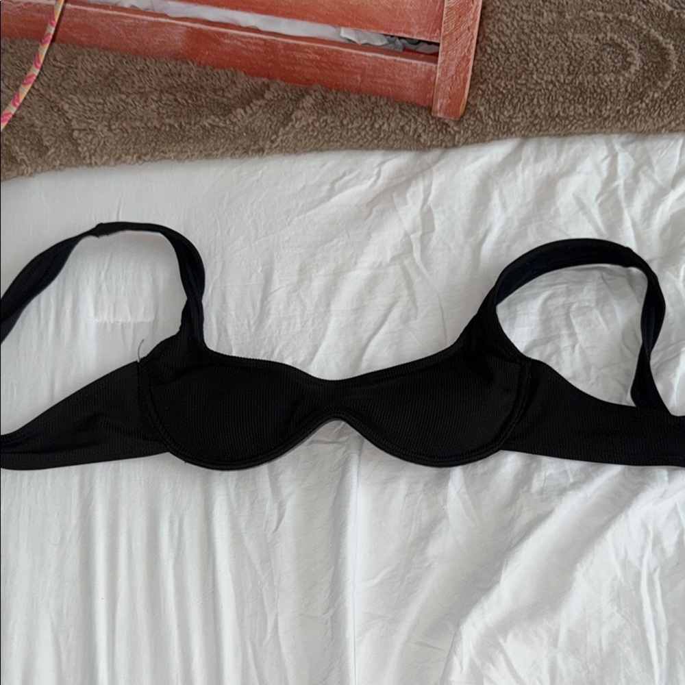 Elegant Black Underwire Bra